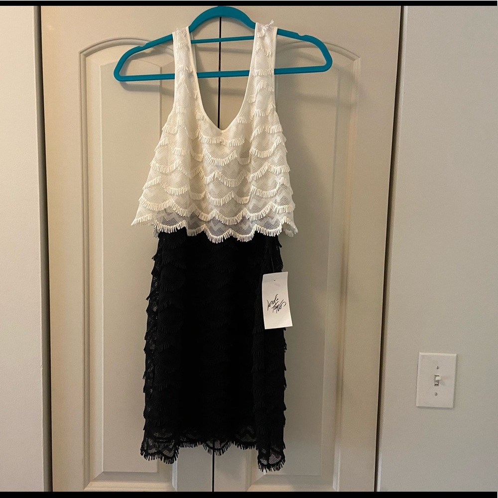 Scalloped black & white lace dress